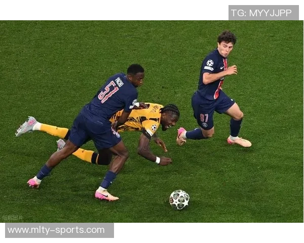 坎波斯回忆两年前欧冠赛日小埃梅里与马尤卢的数学课堂趣事